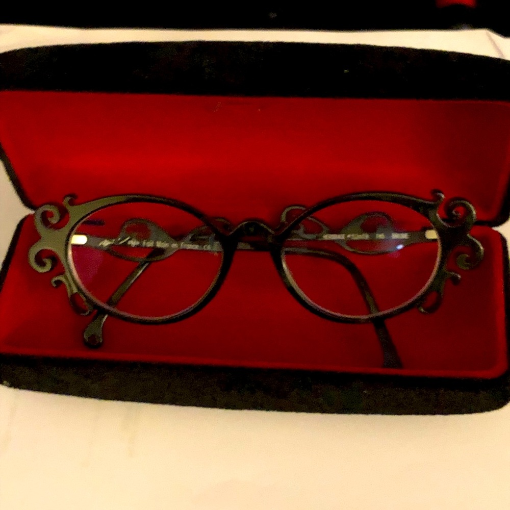 www.fanieleyeyewear.com